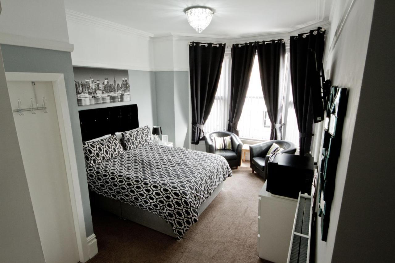 Rossall House , For Families & Couples Blackpool Exterior foto